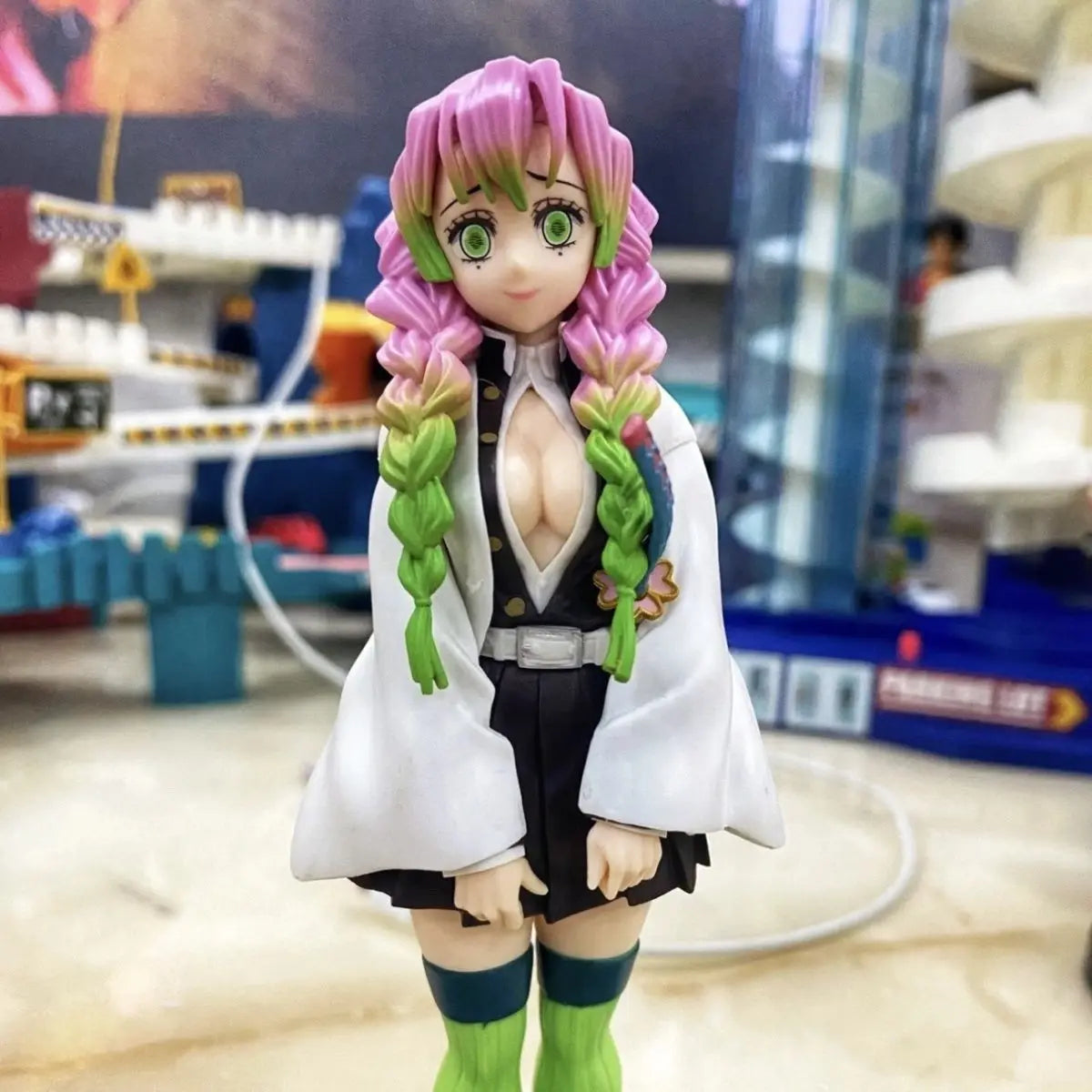 Demon Slayer Love Pillar Mitsuri Kanroji Tanjiro Figurine Friendship Outfit Model Display Cute Fun Gift for Friends