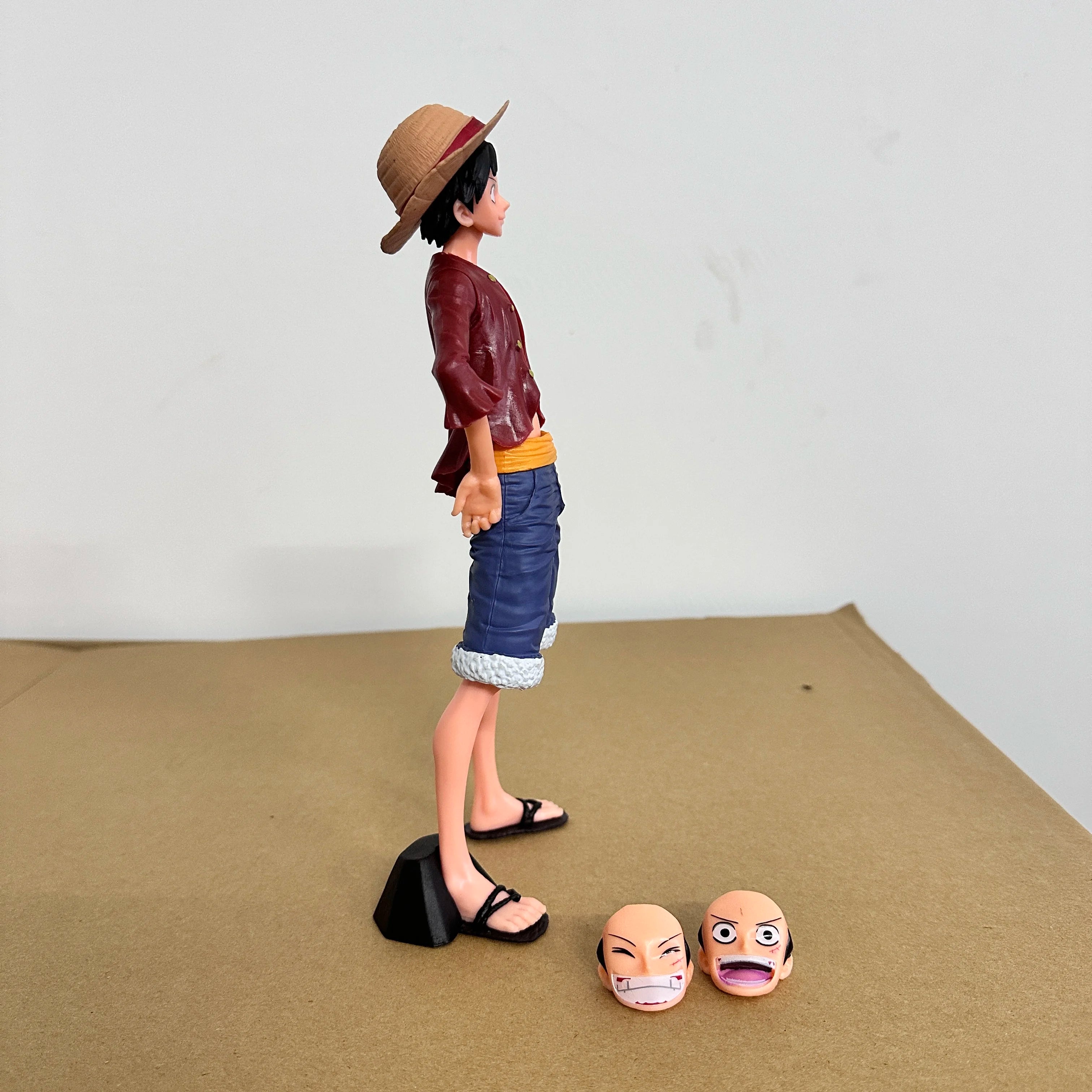 Hot 28cm One Piece Anime Figure Confident Smiley Luffy Three Form Face Changing Doll Action Figurine Model Toys Kits