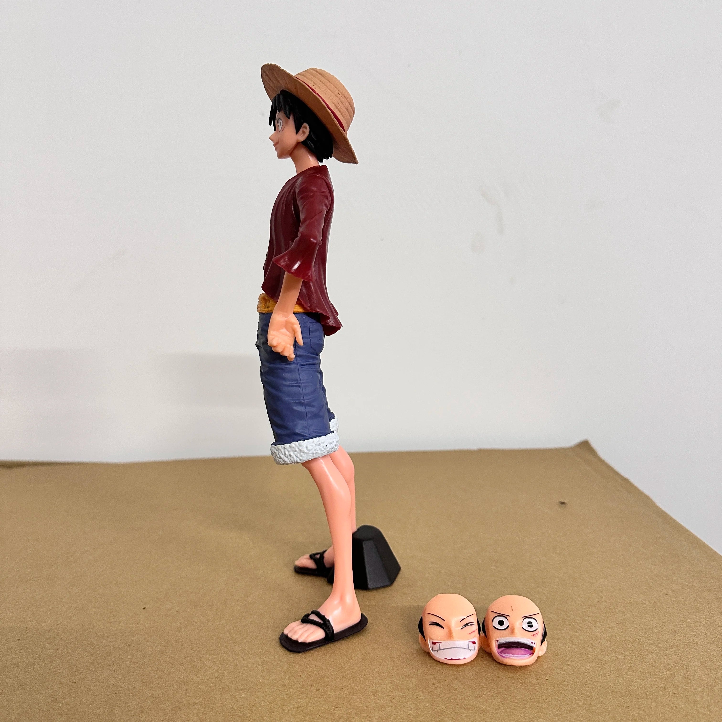 Hot 28cm One Piece Anime Figure Confident Smiley Luffy Three Form Face Changing Doll Action Figurine Model Toys Kits